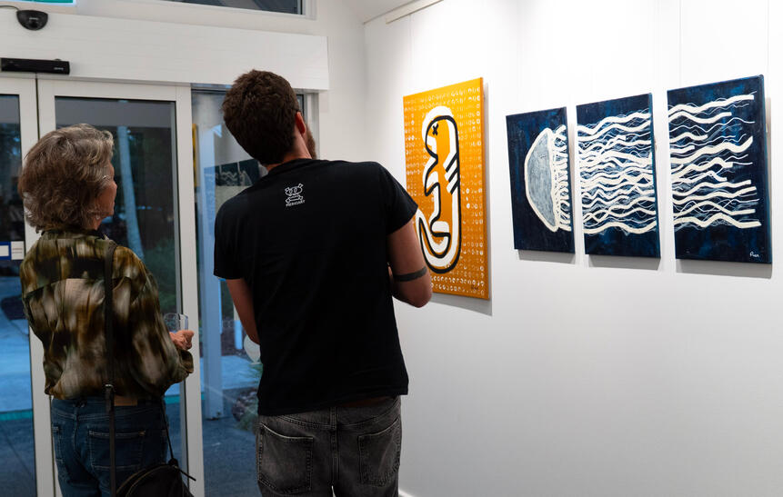 A moment during the Cocoon Gallery exhibition, in front of Liz and The GLOW